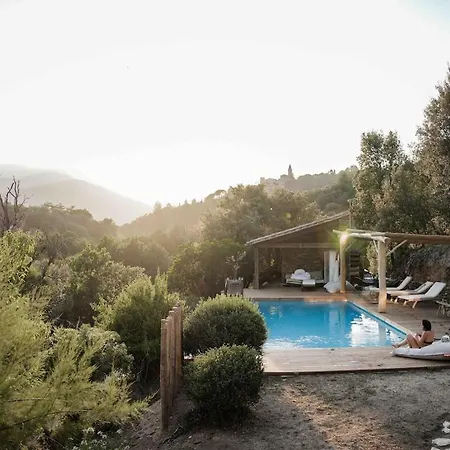 بيت للعطل Charming Cottage In Les Cevennes *