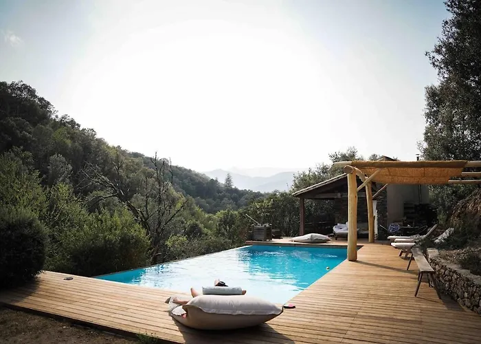 Casa de Férias Le Petit Paradis Cevenol - Piscine & Salle De Sport
